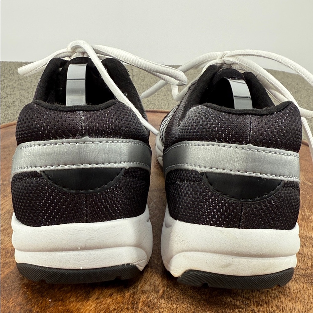 Vionic Women's Gray, Black & White Casual Sneakers - Picture 6 of 15